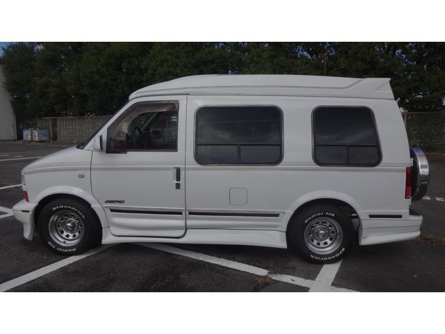 シボレーアストロ アメリカンロード　新車並行・・実走行・ハイルーフ・ツインエアコン・社外キーレス・１５インチデイトナホイール・キャプテンシート・３列目電動フルフラットシート・レザーシート・観音開き（5枚目）