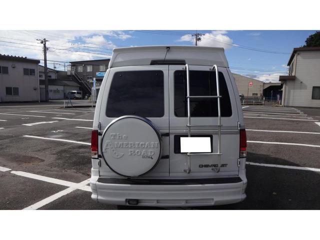 シボレーアストロ アメリカンロード　新車並行・・実走行・ハイルーフ・ツインエアコン・社外キーレス・１５インチデイトナホイール・キャプテンシート・３列目電動フルフラットシート・レザーシート・観音開き（7枚目）