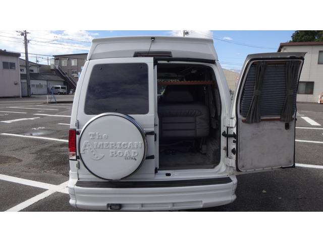 シボレーアストロ アメリカンロード　新車並行・・実走行・ハイルーフ・ツインエアコン・社外キーレス・１５インチデイトナホイール・キャプテンシート・３列目電動フルフラットシート・レザーシート・観音開き（28枚目）