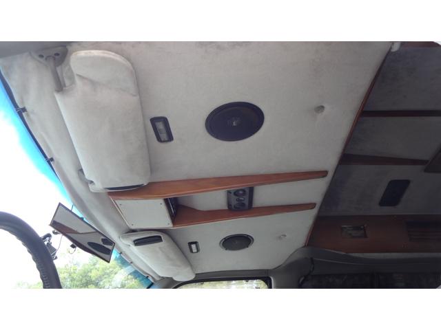 シボレーアストロ アメリカンロード　新車並行・・実走行・ハイルーフ・ツインエアコン・社外キーレス・１５インチデイトナホイール・キャプテンシート・３列目電動フルフラットシート・レザーシート・観音開き（30枚目）