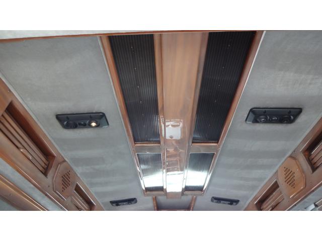 シボレーアストロ アメリカンロード　新車並行・・実走行・ハイルーフ・ツインエアコン・社外キーレス・１５インチデイトナホイール・キャプテンシート・３列目電動フルフラットシート・レザーシート・観音開き（31枚目）