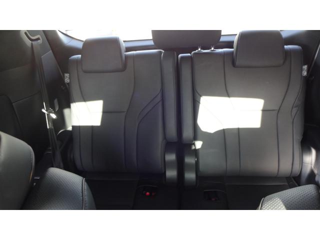 アルファード Z パワーシート・両側パワースライドドア・レザーシート・ツインムーンルーフ・パノラミックビューモニター・バックガイドラインカメラ・フリップダウンモニター・サイドオートステップ・パワーバックドア・リヤ小修復(20枚目)