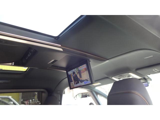 アルファード Z パワーシート・両側パワースライドドア・レザーシート・ツインムーンルーフ・パノラミックビューモニター・バックガイドラインカメラ・フリップダウンモニター・サイドオートステップ・パワーバックドア・リヤ小修復(24枚目)