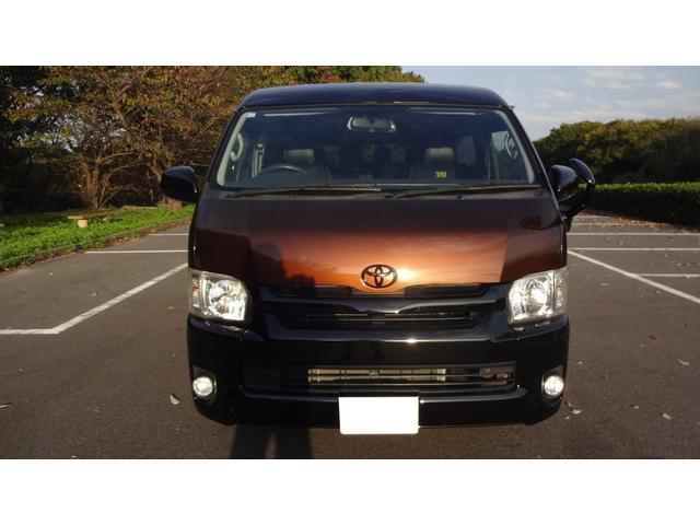 ���s���Ȃ����荠�ȃn�C�G�[�X���ɒv���܂����B���Ќf�ڂ���Ă���n�C�G�[�X�̃x�F�[�W�����u���b�N�c�[�g���ɕt���Ă���ۖڃL�b�g��]�̕��͂��C�y�����k�������B