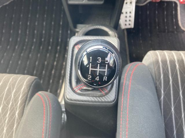 4輪駆動 5速ミッション ETC ナビ プッシュスタート スマートキー 15インチアルミホイール 4WD AWD 5速MT MT車(30枚目)