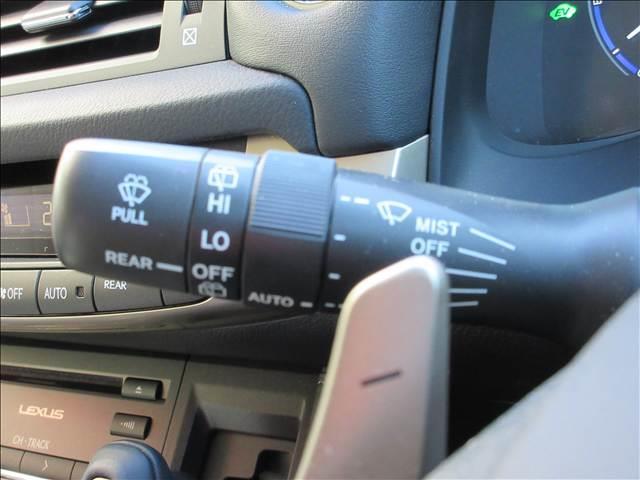 ＣＴ ＣＴ２００ｈ　“ｖｅｒｓｉｏｎ　Ｃ”　純正ナビ　フルセグＴＶ　バックカメラ　ＥＴＣ　ハーフレザーシート　ＬＥＤヘッドライト　運転席メモリー付きパワーシート　前ドラレコ　レクサスセーフティシステム（5枚目）