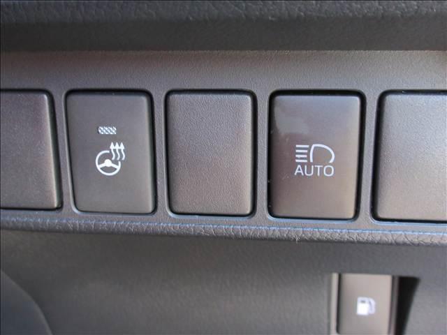 ＣＴ ＣＴ２００ｈ　“ｖｅｒｓｉｏｎ　Ｃ”　純正ナビ　フルセグＴＶ　バックカメラ　ＥＴＣ　ハーフレザーシート　ＬＥＤヘッドライト　運転席メモリー付きパワーシート　前ドラレコ　レクサスセーフティシステム（9枚目）