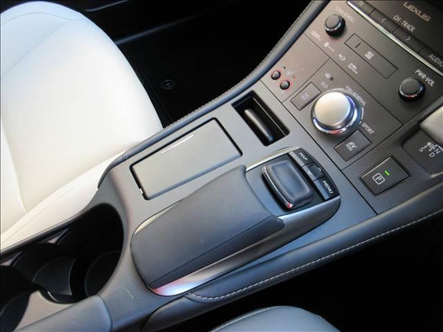 ＣＴ ＣＴ２００ｈ　“ｖｅｒｓｉｏｎ　Ｃ”　純正ナビ　フルセグＴＶ　バックカメラ　ＥＴＣ　ハーフレザーシート　ＬＥＤヘッドライト　運転席メモリー付きパワーシート　前ドラレコ　レクサスセーフティシステム（18枚目）