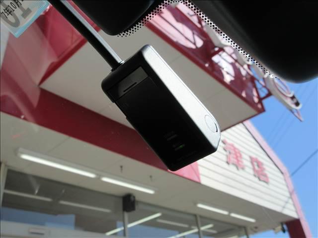 ＣＴ ＣＴ２００ｈ　“ｖｅｒｓｉｏｎ　Ｃ”　純正ナビ　フルセグＴＶ　バックカメラ　ＥＴＣ　ハーフレザーシート　ＬＥＤヘッドライト　運転席メモリー付きパワーシート　前ドラレコ　レクサスセーフティシステム（19枚目）