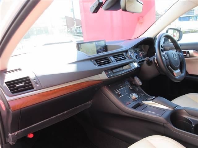 ＣＴ ＣＴ２００ｈ　“ｖｅｒｓｉｏｎ　Ｃ”　純正ナビ　フルセグＴＶ　バックカメラ　ＥＴＣ　ハーフレザーシート　ＬＥＤヘッドライト　運転席メモリー付きパワーシート　前ドラレコ　レクサスセーフティシステム（21枚目）