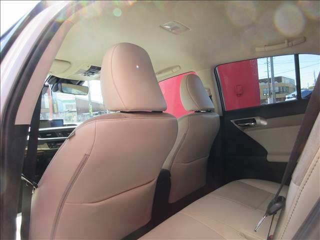 ＣＴ ＣＴ２００ｈ　“ｖｅｒｓｉｏｎ　Ｃ”　純正ナビ　フルセグＴＶ　バックカメラ　ＥＴＣ　ハーフレザーシート　ＬＥＤヘッドライト　運転席メモリー付きパワーシート　前ドラレコ　レクサスセーフティシステム（27枚目）