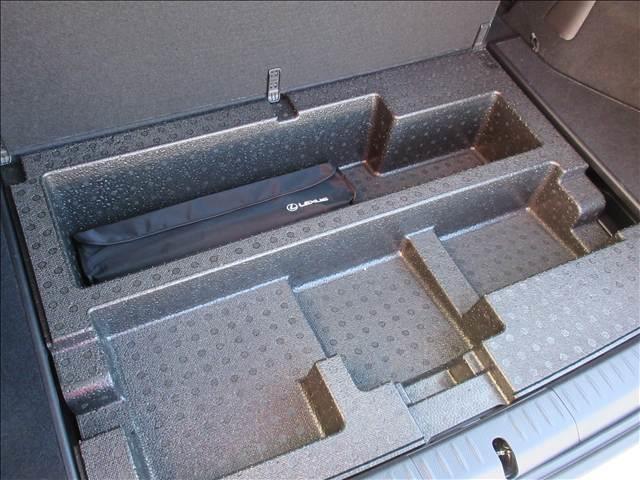 ＣＴ ＣＴ２００ｈ　“ｖｅｒｓｉｏｎ　Ｃ”　純正ナビ　フルセグＴＶ　バックカメラ　ＥＴＣ　ハーフレザーシート　ＬＥＤヘッドライト　運転席メモリー付きパワーシート　前ドラレコ　レクサスセーフティシステム（29枚目）