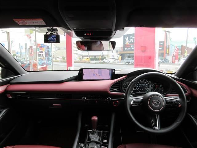 MAZDA3ファストバック 20S ツーリング バーガンディレザーパッケージ 別グレード18インチアルミホイール ETCオプション革製シフトノブ 純正ナビ フルセグTV TVキャンセラー 前後ドラレコ 全方位モニター(2枚目)