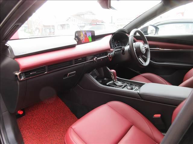 MAZDA3ファストバック 20S ツーリング バーガンディレザーパッケージ 別グレード18インチアルミホイール ETCオプション革製シフトノブ 純正ナビ フルセグTV TVキャンセラー 前後ドラレコ 全方位モニター(22枚目)