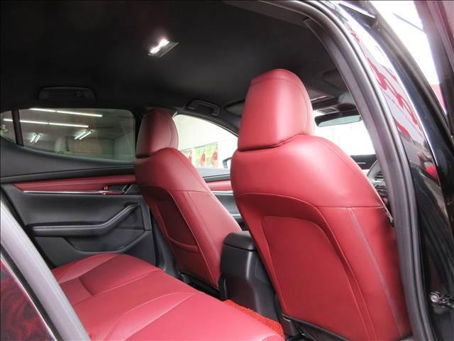 MAZDA3ファストバック 20S ツーリング バーガンディレザーパッケージ 別グレード18インチアルミホイール ETCオプション革製シフトノブ 純正ナビ フルセグTV TVキャンセラー 前後ドラレコ 全方位モニター(30枚目)