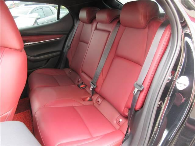 MAZDA3ファストバック 20S ツーリング バーガンディレザーパッケージ 別グレード18インチアルミホイール ETCオプション革製シフトノブ 純正ナビ フルセグTV TVキャンセラー 前後ドラレコ 全方位モニター(34枚目)