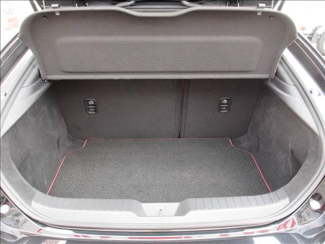 MAZDA3ファストバック 20S ツーリング バーガンディレザーパッケージ 別グレード18インチアルミホイール ETCオプション革製シフトノブ 純正ナビ フルセグTV TVキャンセラー 前後ドラレコ 全方位モニター(37枚目)