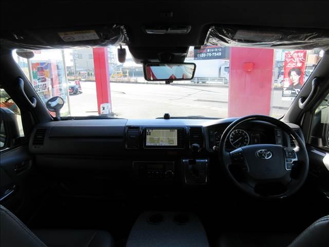 ハイエースバン ディーセル　スーパーＧＬ　ダークプライムＩＩ　純正ナビ　フルセグＴＶ　バックカメラ　ＴＲＤフロントスポイラー　Ｖｅｈｉｃｌｅ　フロアマット・虫除けネット　ホクトレーシング１６インチＡＷ　純正エンジンスターターリモコン　純正カーテンセット（2枚目）