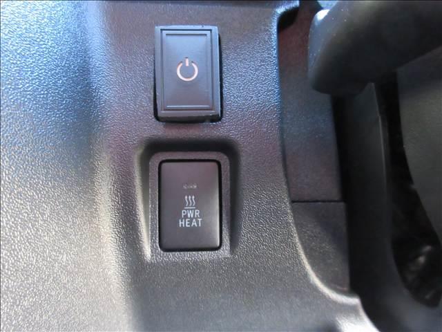 ハイエースバン ディーセル　スーパーＧＬ　ダークプライムＩＩ　純正ナビ　フルセグＴＶ　バックカメラ　ＴＲＤフロントスポイラー　Ｖｅｈｉｃｌｅ　フロアマット・虫除けネット　ホクトレーシング１６インチＡＷ　純正エンジンスターターリモコン　純正カーテンセット（8枚目）