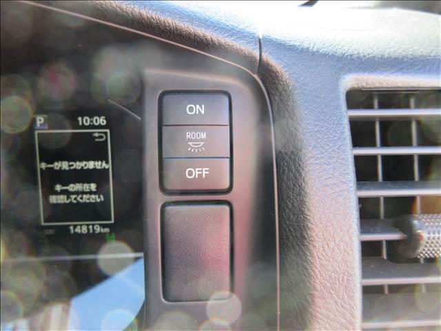 ハイエースバン ディーセル　スーパーＧＬ　ダークプライムＩＩ　純正ナビ　フルセグＴＶ　バックカメラ　ＴＲＤフロントスポイラー　Ｖｅｈｉｃｌｅ　フロアマット・虫除けネット　ホクトレーシング１６インチＡＷ　純正エンジンスターターリモコン　純正カーテンセット（9枚目）