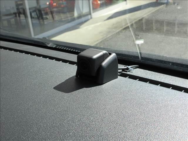 ハイエースバン ディーセル　スーパーＧＬ　ダークプライムＩＩ　純正ナビ　フルセグＴＶ　バックカメラ　ＴＲＤフロントスポイラー　Ｖｅｈｉｃｌｅ　フロアマット・虫除けネット　ホクトレーシング１６インチＡＷ　純正エンジンスターターリモコン　純正カーテンセット（17枚目）