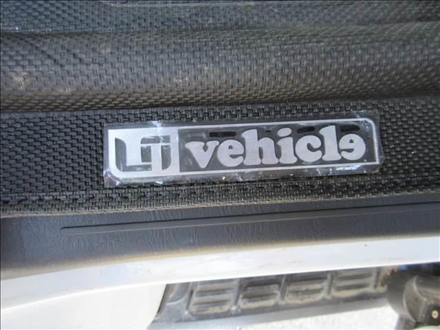 ハイエースバン ディーセル　スーパーＧＬ　ダークプライムＩＩ　純正ナビ　フルセグＴＶ　バックカメラ　ＴＲＤフロントスポイラー　Ｖｅｈｉｃｌｅ　フロアマット・虫除けネット　ホクトレーシング１６インチＡＷ　純正エンジンスターターリモコン　純正カーテンセット（27枚目）