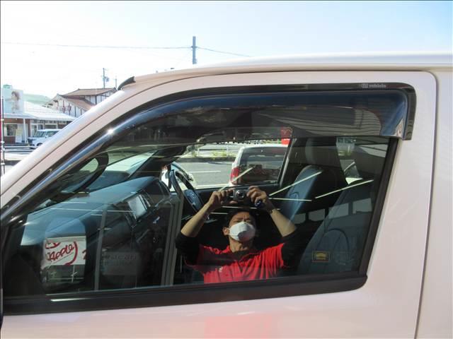 ハイエースバン ディーセル　スーパーＧＬ　ダークプライムＩＩ　純正ナビ　フルセグＴＶ　バックカメラ　ＴＲＤフロントスポイラー　Ｖｅｈｉｃｌｅ　フロアマット・虫除けネット　ホクトレーシング１６インチＡＷ　純正エンジンスターターリモコン　純正カーテンセット（33枚目）