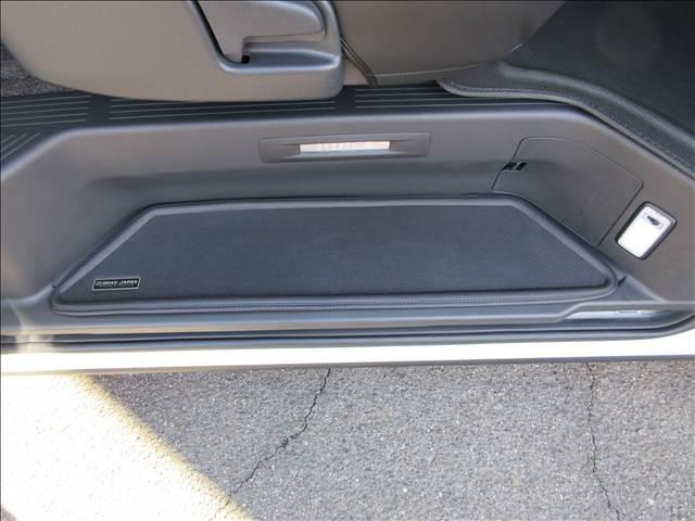 ハイエースバン ディーセル　スーパーＧＬ　ダークプライムＩＩ　純正ナビ　フルセグＴＶ　バックカメラ　ＴＲＤフロントスポイラー　Ｖｅｈｉｃｌｅ　フロアマット・虫除けネット　ホクトレーシング１６インチＡＷ　純正エンジンスターターリモコン　純正カーテンセット（36枚目）