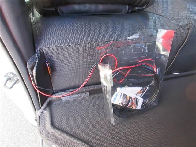 ハイエースバン ディーセル　スーパーＧＬ　ダークプライムＩＩ　純正ナビ　フルセグＴＶ　バックカメラ　ＴＲＤフロントスポイラー　Ｖｅｈｉｃｌｅ　フロアマット・虫除けネット　ホクトレーシング１６インチＡＷ　純正エンジンスターターリモコン　純正カーテンセット（42枚目）