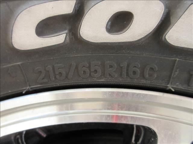 ハイエースバン ディーセル　スーパーＧＬ　ダークプライムＩＩ　純正ナビ　フルセグＴＶ　バックカメラ　ＴＲＤフロントスポイラー　Ｖｅｈｉｃｌｅ　フロアマット・虫除けネット　ホクトレーシング１６インチＡＷ　純正エンジンスターターリモコン　純正カーテンセット（68枚目）