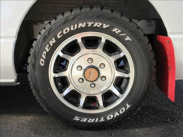 ハイエースバン ディーセル　スーパーＧＬ　ダークプライムＩＩ　純正ナビ　フルセグＴＶ　バックカメラ　ＴＲＤフロントスポイラー　Ｖｅｈｉｃｌｅ　フロアマット・虫除けネット　ホクトレーシング１６インチＡＷ　純正エンジンスターターリモコン　純正カーテンセット（69枚目）