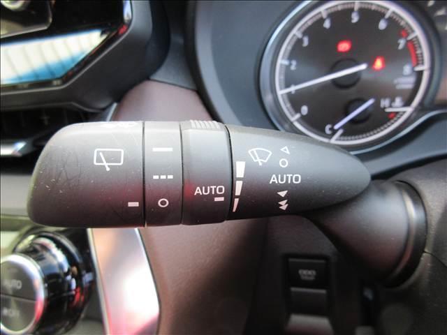 ハリアー G 純正ナビ フルセグTV バックカメラ デジタルインナーミラーハーフレザーシート パワーシート ビルトインETC トヨタセーフティセンス クルーズコントロール(6枚目)