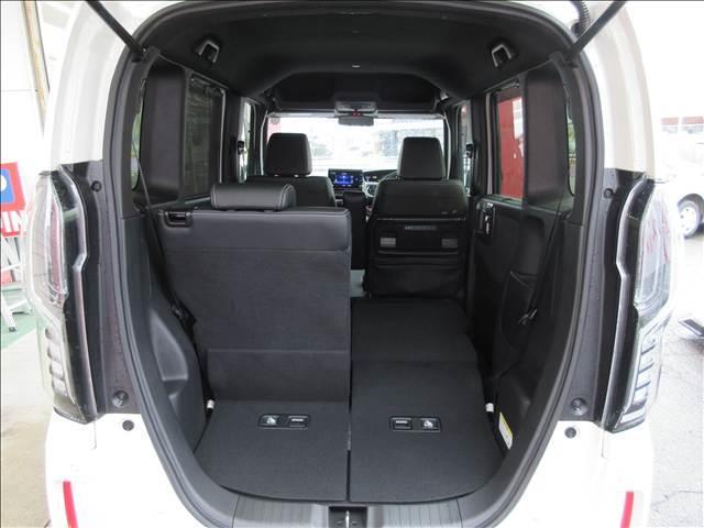 Ｎ－ＢＯＸカスタム カスタム　Ｌターボ　ＳＴＹＬＥ＋　ＢＬＡＣＫ　純正８インチナビ　フルセグＴＶ　バックカメラ　ＯＰルーフコンソールＯＰリモコンエンジンスターター　ＯＰ両側ワンタッチ式スライドドア　１５インチブラック塗装ＡＷ（41枚目）