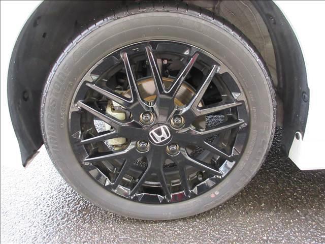 Ｎ－ＢＯＸカスタム カスタム　Ｌターボ　ＳＴＹＬＥ＋　ＢＬＡＣＫ　純正８インチナビ　フルセグＴＶ　バックカメラ　ＯＰルーフコンソールＯＰリモコンエンジンスターター　ＯＰ両側ワンタッチ式スライドドア　１５インチブラック塗装ＡＷ（56枚目）