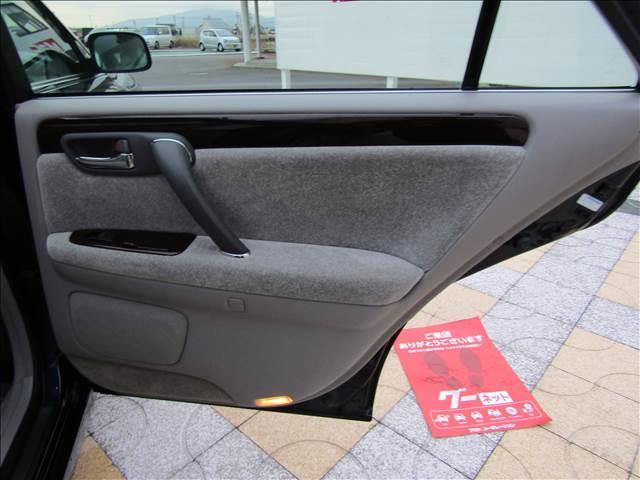 クラウン ロイヤルサルーン　後期モデル　１ＪＺ　直列６気筒　純正アルミ　ハーフレースシートカバー　パワーシート　スイングルーバー　オートライト（22枚目）