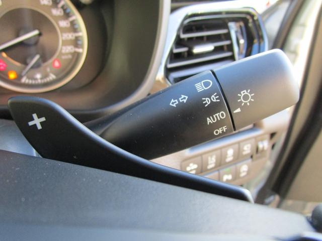 フロンクス ベースグレード　９インチナビ　全方位カメラ　スズキコネクト　ＥＴＣ　ドラレコ　ＵＳＢ電源ソケット　Ｂｌｕｅｔｏｏｔｈ　衝突被害軽減システム　車線逸脱警報機能　アダプティブクルーズコントロール　新車メーカー保証（13枚目）