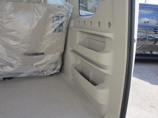 エブリイワゴン PZターボスペシャル ハイルーフ バックアイカメラ付きディスプレイオーディオ 両側電動スライドドア 電動オートステップ デュアルカメラブレーキサポート ふらつき警報機能 ハイビームアシスト 誤発進抑制機能 新車メーカー保証(19枚目)