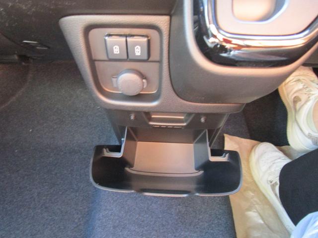 ソリオバンディット ハイブリッドMV 全方位カメラ ナビ ETC ドラレコ 衝突被害軽減システム デュアルセンサーブレーキサポート パーキングセンサー 電動パーキングブレーキ サーキュレータ サンシェード パーソナルテーブル メーカー保証(25枚目)