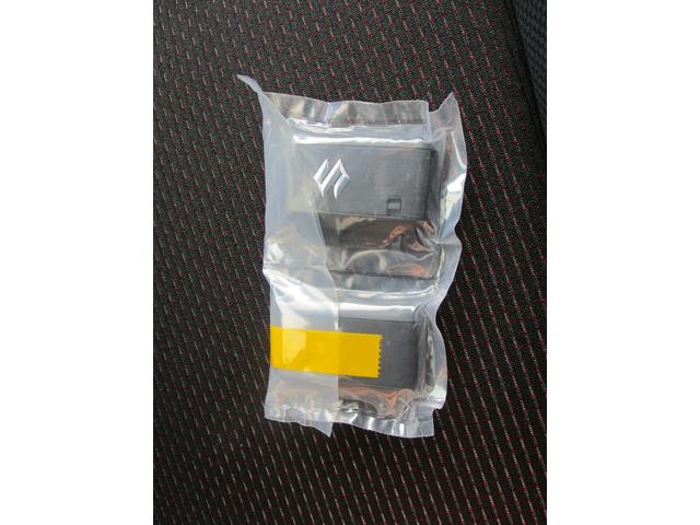 スイフトスポーツ ＺＣ３３Ｓ　ファイナルエディション　ナビ　バックカメラ　衝突被害軽減システム　ＬＥＤライト　シートヒーター　リヤパーキングセンサー　ハイビームアシスト　車線逸脱抑制機能　フルオートエアコン　パワーステアリング（30枚目）