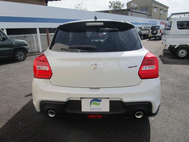スイフトスポーツ ＺＣ３３Ｓ　ファイナルエディション　ナビ　バックカメラ　衝突被害軽減システム　デュアルセンサーブレーキサポート　ふらつき警報機能　ハイビームアシスト　先行車発進お知らせ機能　ＵＶカットガラス　パワーステアリング（9枚目）
