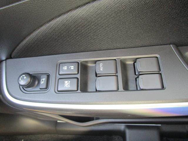 スイフトスポーツ ＺＣ３３Ｓ　ファイナルエディション　ナビ　バックカメラ　衝突被害軽減システム　デュアルセンサーブレーキサポート　ふらつき警報機能　ハイビームアシスト　先行車発進お知らせ機能　ＵＶカットガラス　パワーステアリング（18枚目）