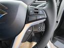 アダプティブクルーズコントロール「全車速追従機能付」です。設定した車速で走るオートクルーズだけでなく、先行車との車間を自動的に調整してくれます。