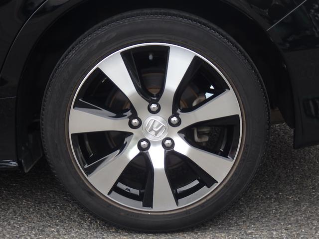 ジェイド ＲＳ　ＦＯＰ純正ナビ　ＥＴＣ　衝突軽減ブレーキ　バックモニター　純正アルミホイール　バックモニター　ＬＥＤヘッドライト（10枚目）