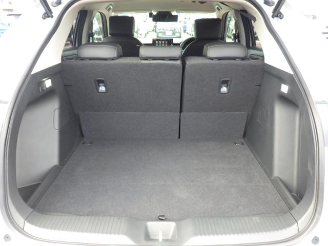 ★トランクルーム★荷室も広く、とっても便利！アクティブに動かれるお客様の強い見方です（＊＾−＾＊）