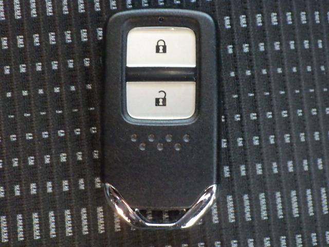 ヴェゼル ハイブリッドZ・ホンダセンシング 純正ナビVXM-175VFi ETC シートヒーター 純正アルミ LEDヘッドライト バックモニター 衝突軽減ブレーキ(22枚目)