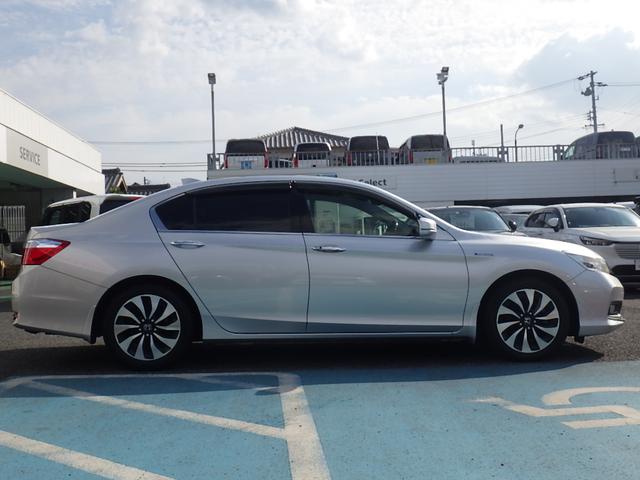 アコードハイブリッド ＥＸ　純正ナビ　ＥＴＣ　バックモニター　衝突軽減ブレーキ　純正アルミホイール（6枚目）