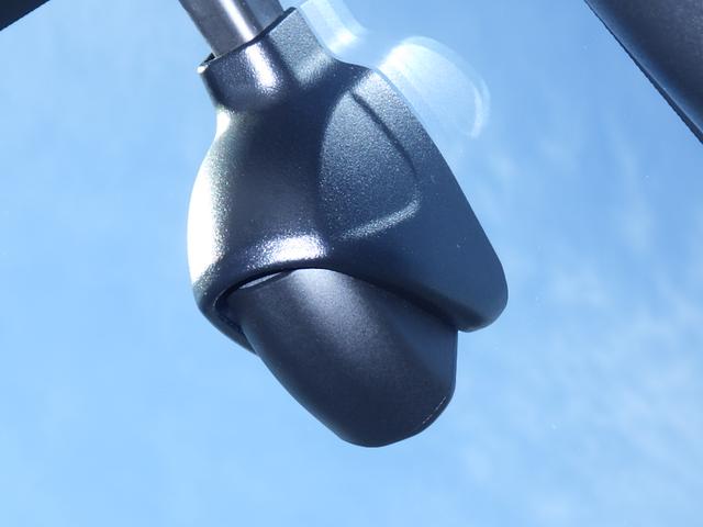 ヴェゼル ｅ：ＨＥＶＺ　ホンダコネクトナビ　ＥＴＣ　前後純正ドラレコ　シートヒーター　マルチビューカメラ　衝突軽減ブレーキ　バックモニター　パワーテールゲート（13枚目）