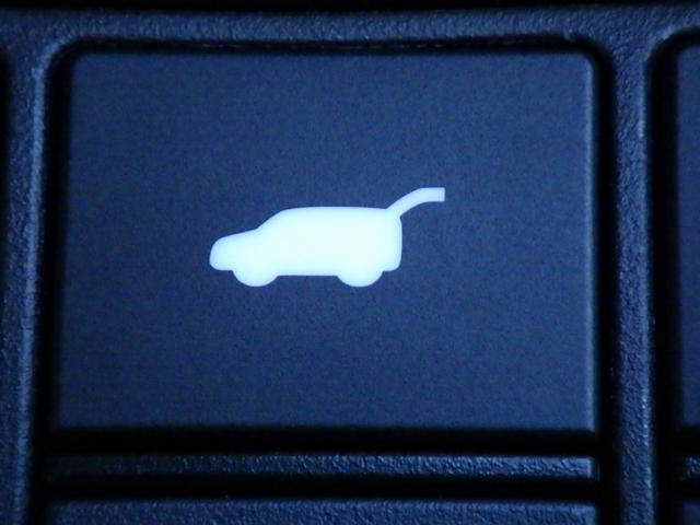 ヴェゼル ｅ：ＨＥＶＺ　ホンダコネクトナビ　ＥＴＣ　前後純正ドラレコ　シートヒーター　マルチビューカメラ　衝突軽減ブレーキ　バックモニター　パワーテールゲート（20枚目）