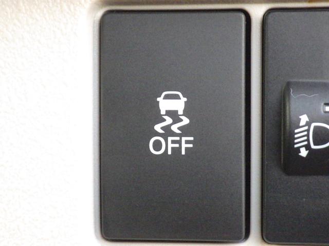 Ｎ－ＢＯＸ ファッションスタイル　純正９インチナビＬＸＵ－２４２ＮＢｉ　純正３カメラドラレコ　ＥＴＣ　シートヒーター　衝突軽減ブレーキ　両側電動スライドドア　バックモニター（16枚目）