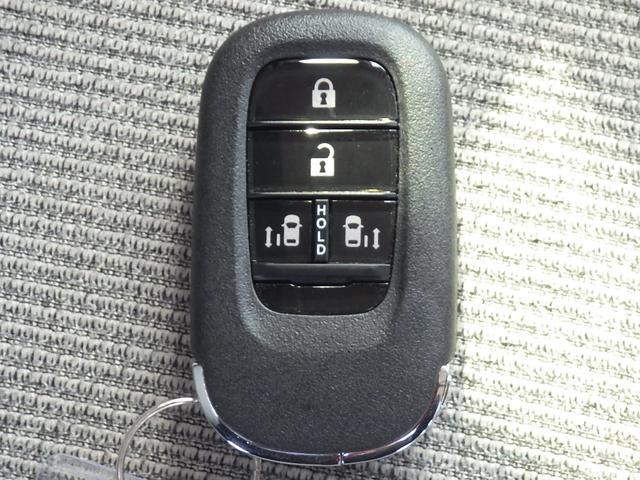 Ｎ－ＢＯＸ ファッションスタイル　純正９インチナビＬＸＵ－２４２ＮＢｉ　純正３カメラドラレコ　ＥＴＣ　シートヒーター　衝突軽減ブレーキ　両側電動スライドドア　バックモニター（25枚目）